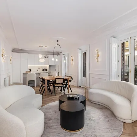 Apartment Exclusive Aristocrat Style