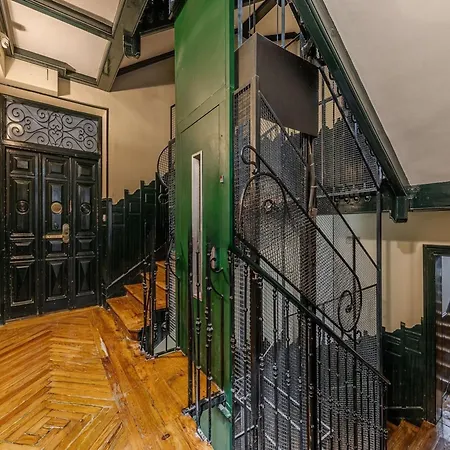 Apartment Exclusive Aristocrat Style *