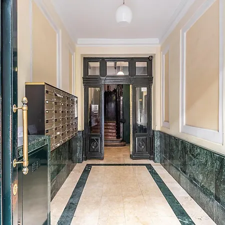 Apartment Exclusive Aristocrat Style *
